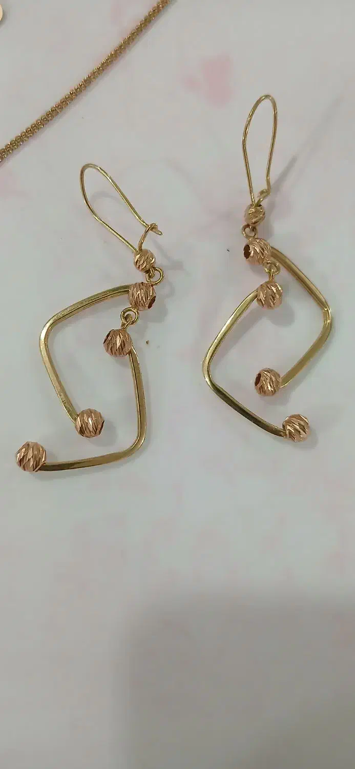 طلا ی نو ۲۰۰ بالای تابلو|جواهرات|حاجی آباد, |دیوار