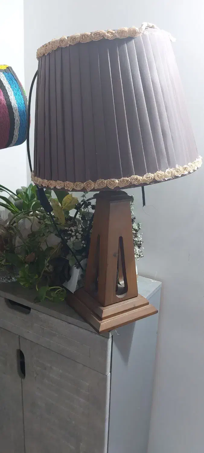 آواژور ،چراغ خواب|چراغ خواب و آباژور|سنگر, |دیوار