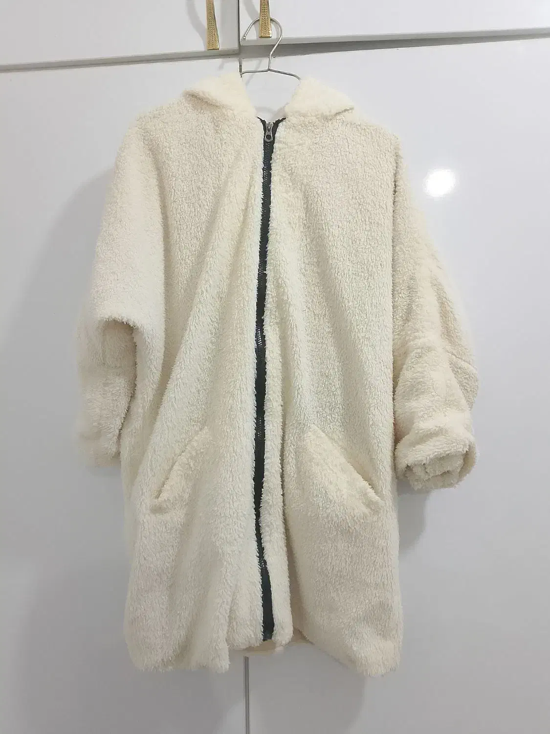 پافر|لباس|اهواز, فدک|دیوار