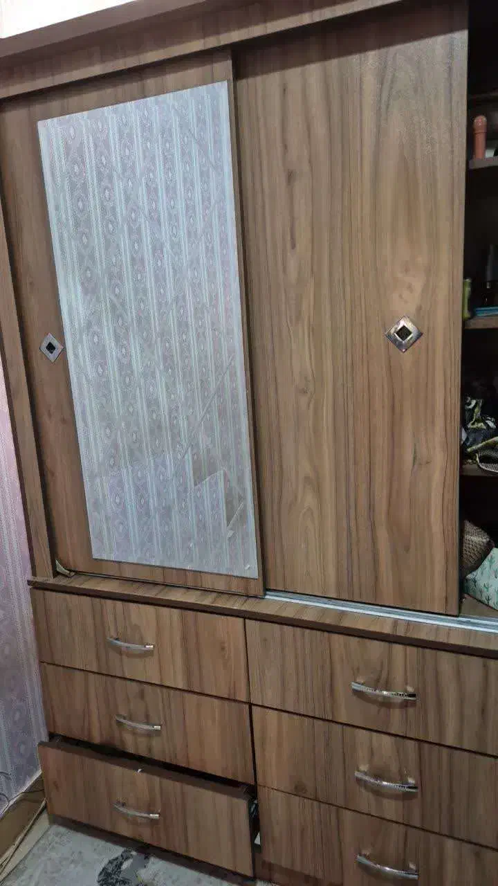 کمد دراور دار|جاکفشی، کمد، دراور|کرج, برغان|دیوار