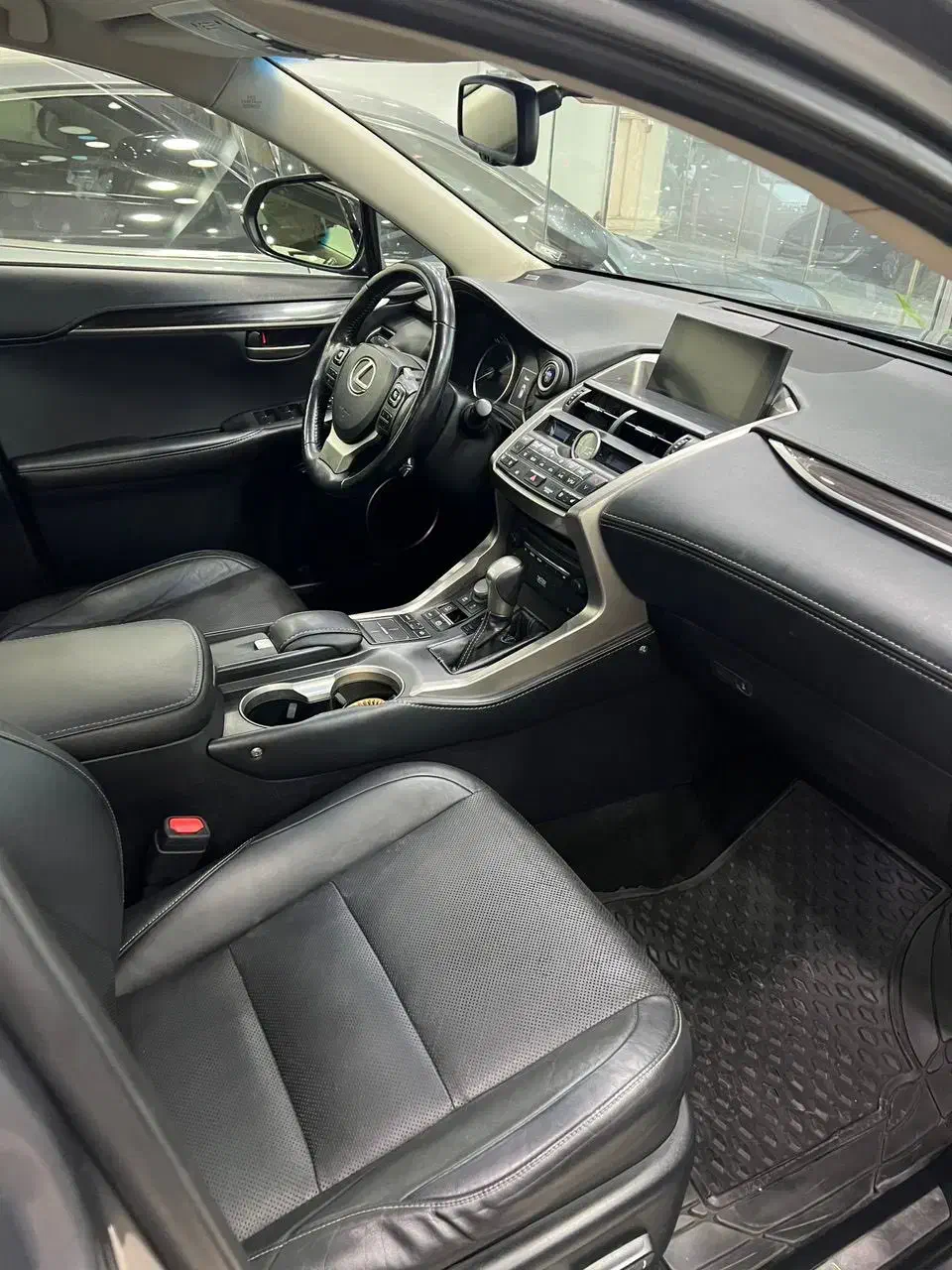 لکسوس nx300|خودرو سواری و وانت|تهران, شاهین|دیوار