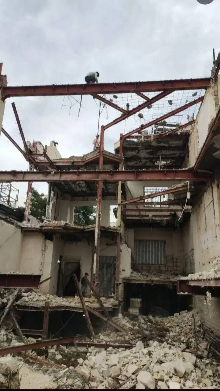 تخریب .کلی وجزعی|خدمات پیشه و مهارت|بروجرد, |دیوار