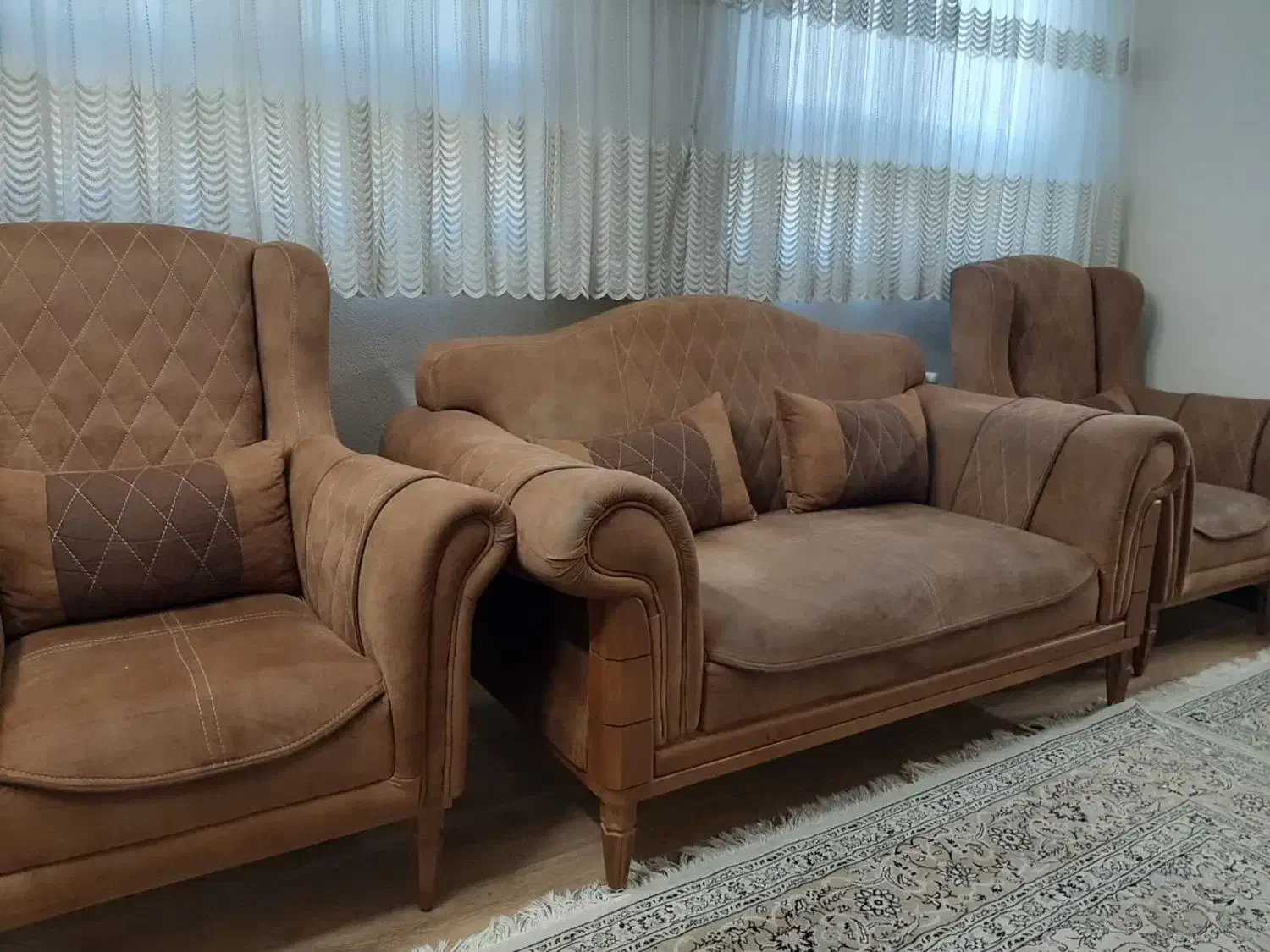 مبل راحتی|مبلمان خانگی و میز عسلی|اصفهان, عسگریه|دیوار