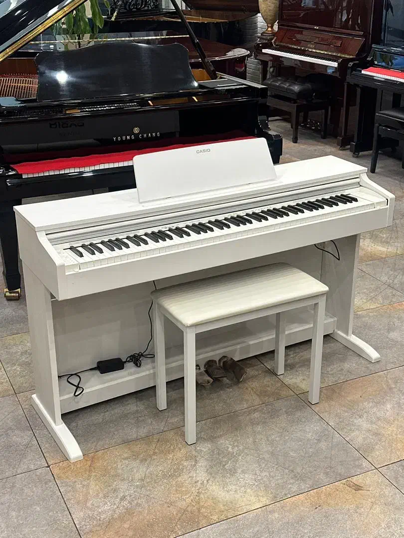 پیانوی دیجیتال Casio AP-270 رنگ سفید و رزوود|پیانو، کیبورد، آکاردئون|تهران, سیمای ایران|دیوار