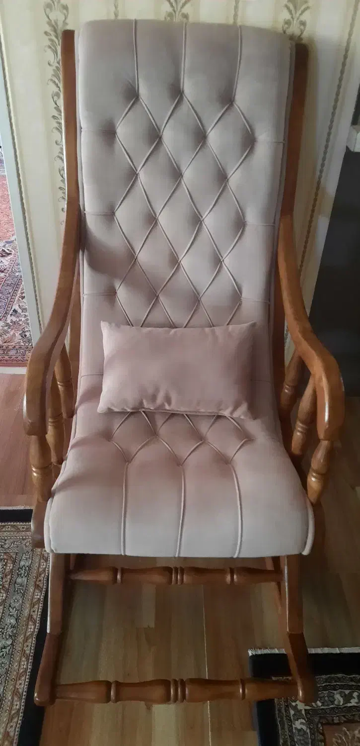 صندلی راک|صندلی و نیمکت|کرج, حصارک بالا|دیوار