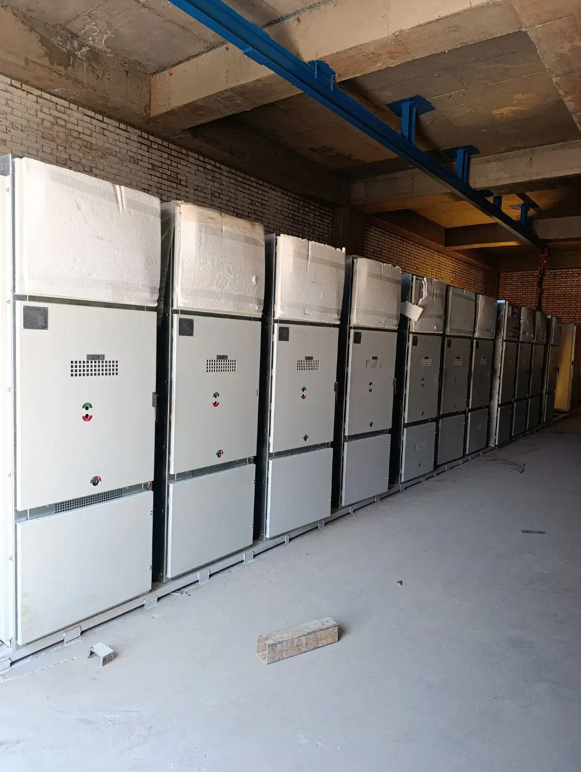 نیرو جوان فنی کار برق|استخدام صنعتی، فنی، مهندسی|سیرجان, |دیوار