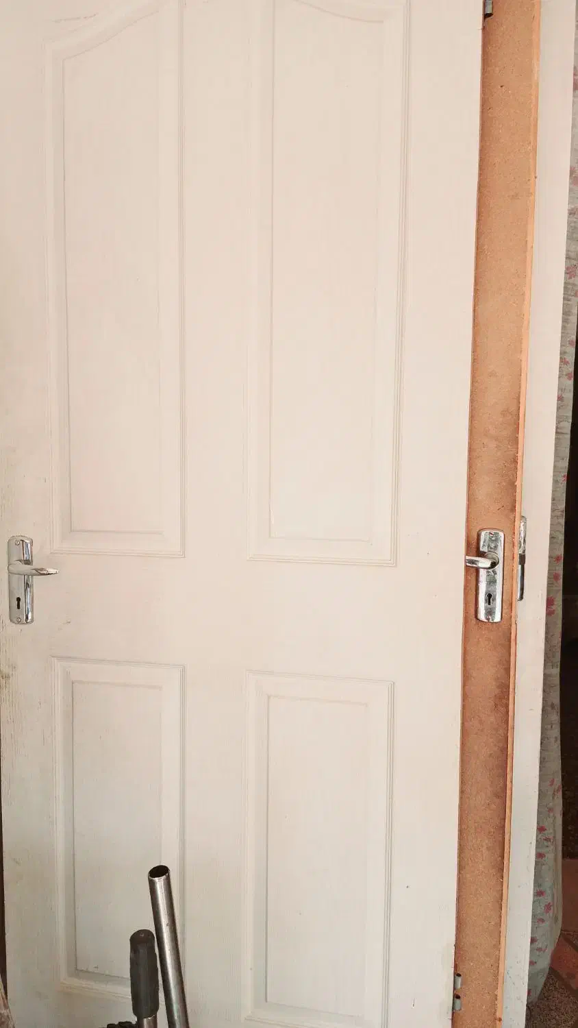 درب چوبی|مصالح و تجهیزات ساختمان|اصفهان, شهرک کوثر|دیوار