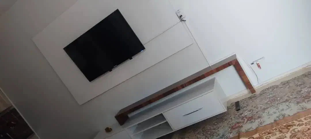 میزتی وی وال|میز تلویزیون|ورامین, ورامین|دیوار