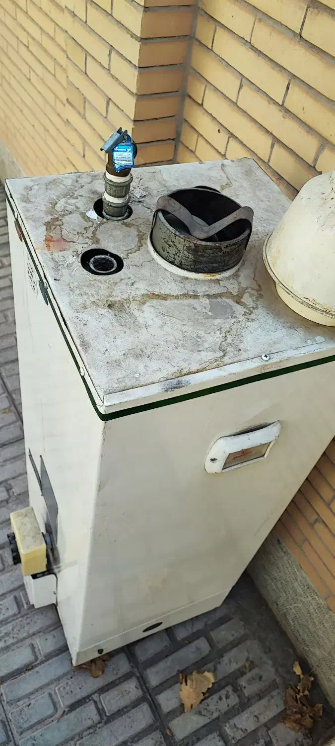 آبگرمکن دیواری مخزن دار|آبگرمکن، پکیج، شوفاژ|کرمان, |دیوار