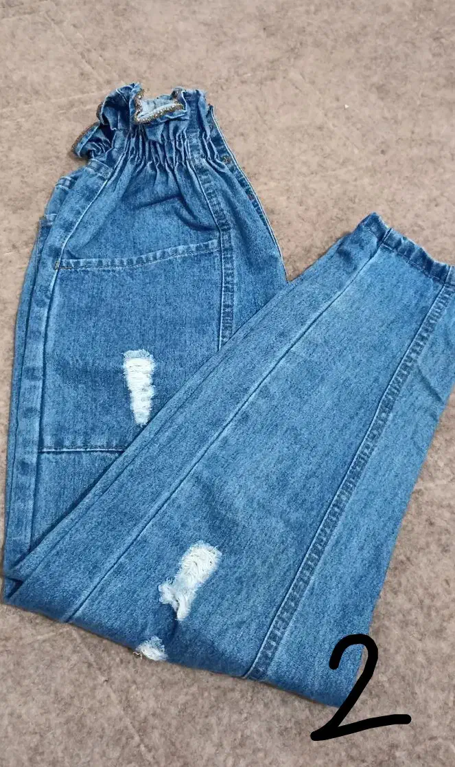 شلوارلی و چرم|لباس|قم, نیروگاه|دیوار