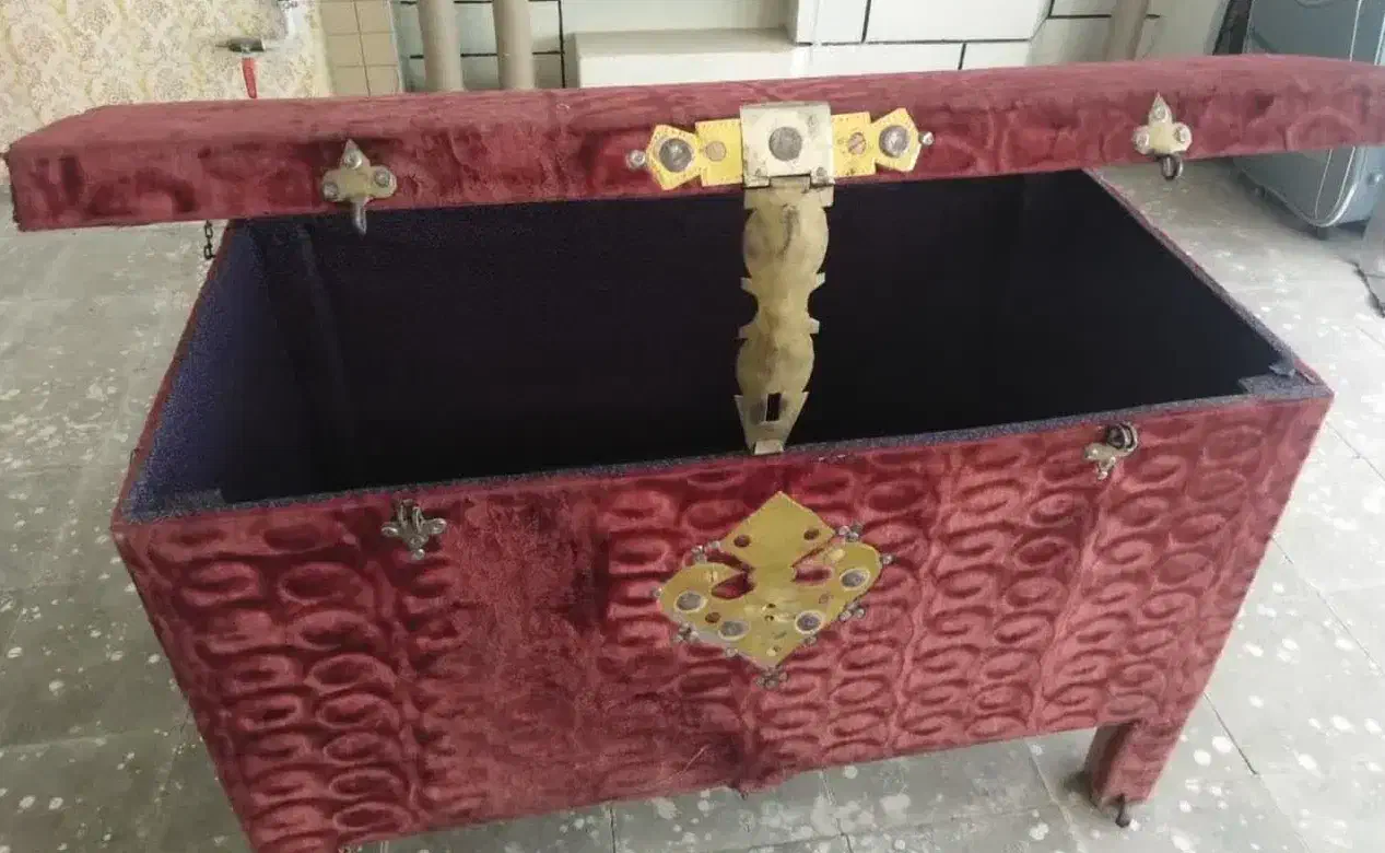 صندوق قدیمی|کلکسیون اشیاء عتیقه|کرمانشاه, |دیوار