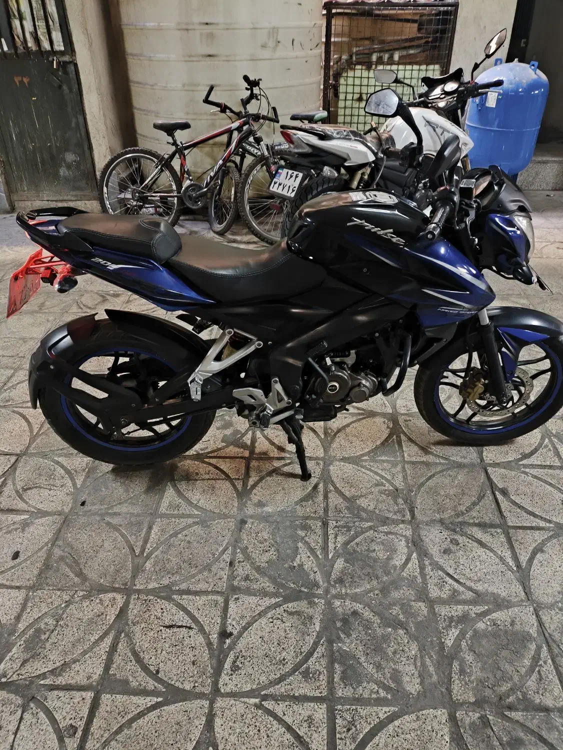 ns 150|موتورسیکلت|ری, علایین|دیوار