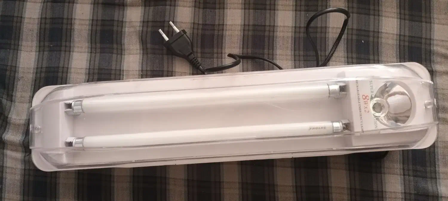 مهتابی ژاپن به تعمیر نیاز دارد|لامپ و چراغ|تبریز, |دیوار