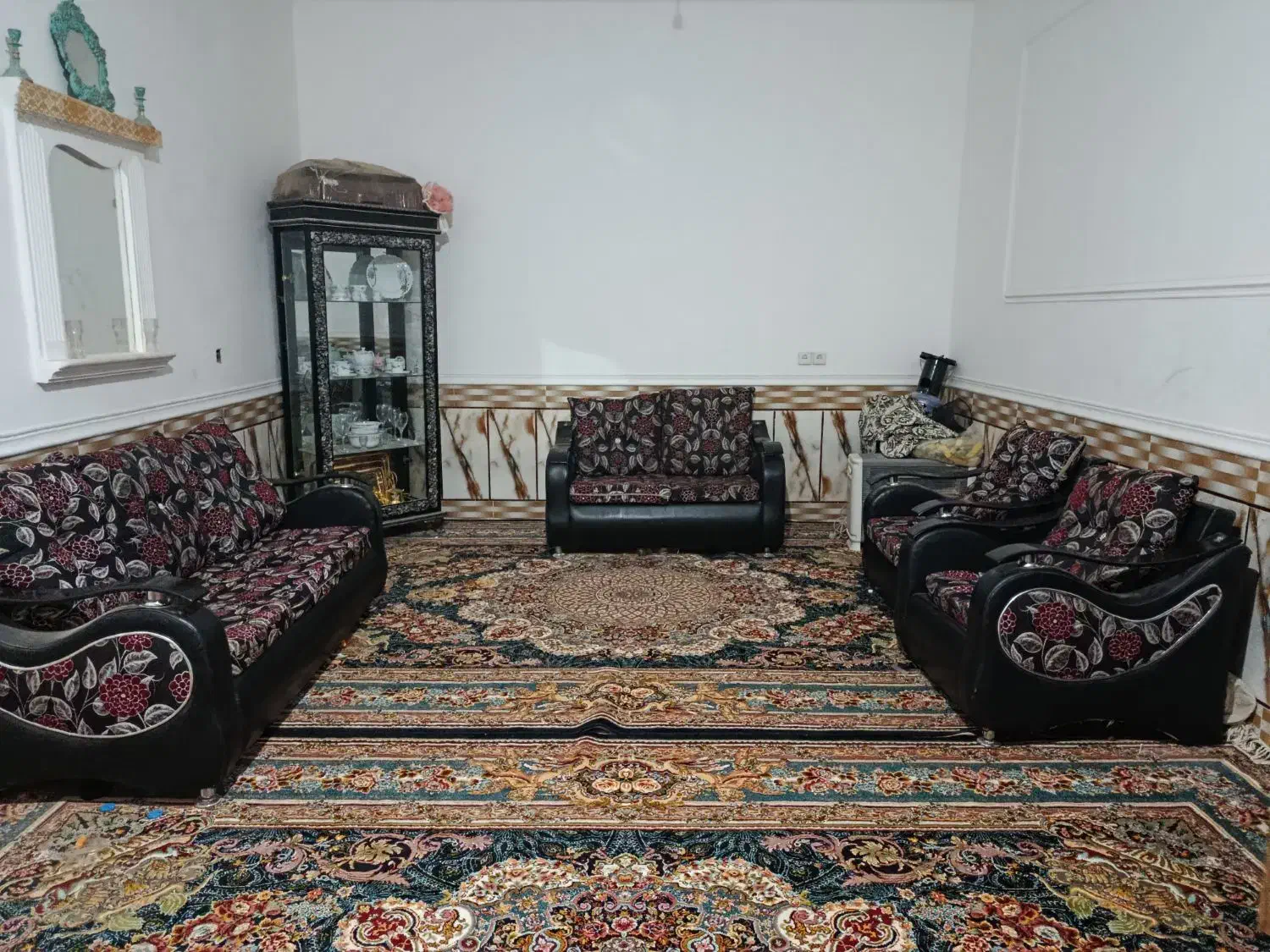 مبل چوبی با روکش چرب|مبلمان خانگی و میز عسلی|زابل, |دیوار
