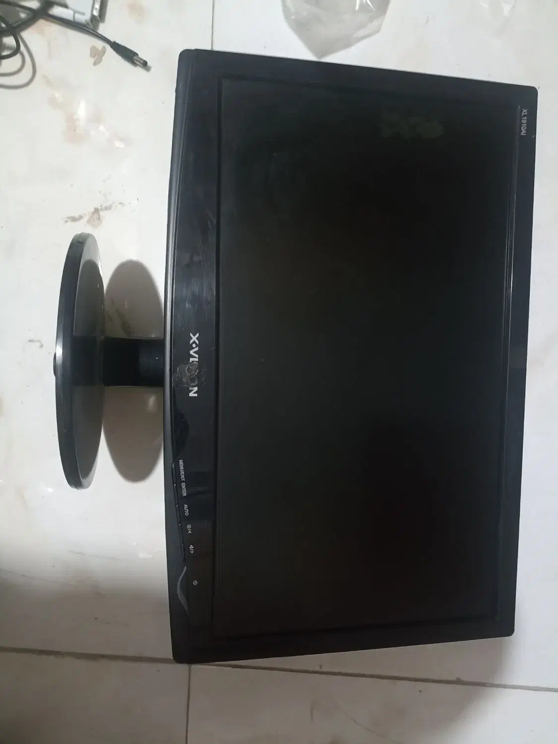 مانیتور 19 اینچ ایکس ویژن led|قطعات و لوازم جانبی رایانه|همدان, |دیوار