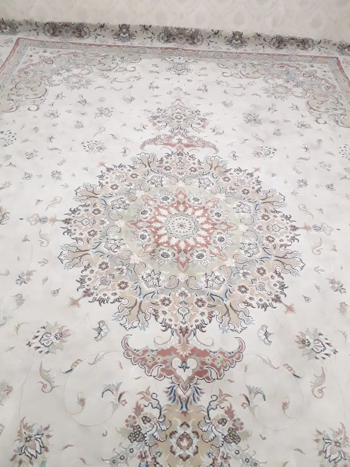 فرش ۱۲ متری نگین مشهد اصل کاملا سالم|فرش|تهران, زرکش|دیوار