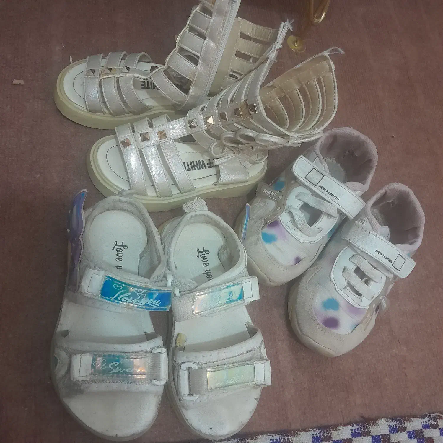 کفش|کیف، کفش، کمربند|تربت جام, شهید مدرس|دیوار