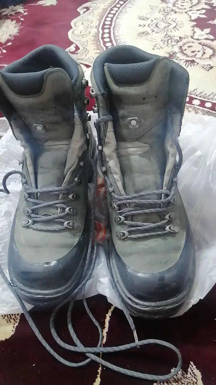 کفش کوهنوردی مارک لوا آلمان|کوهنوردی و کمپینگ|ماهدشت, |دیوار