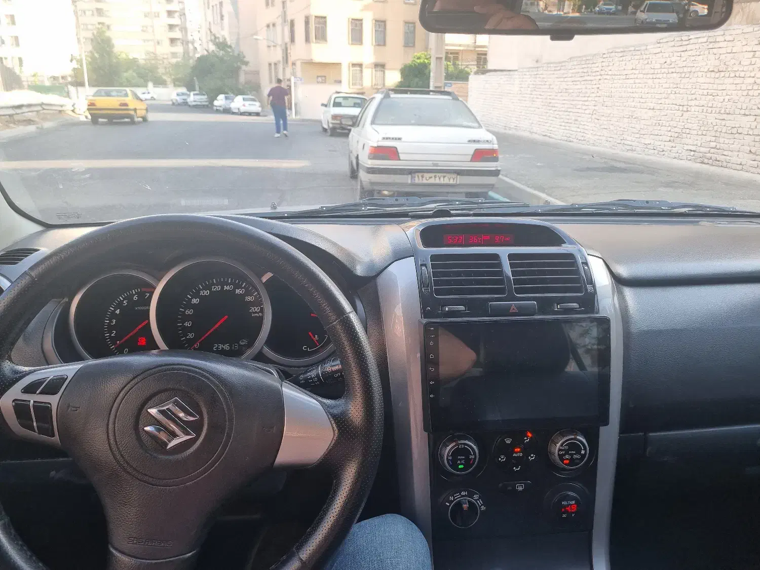 سوزوکی ویتارا مدل ۲۰۰۶- دنده|خودرو سواری و وانت|تهران, امانیه|دیوار