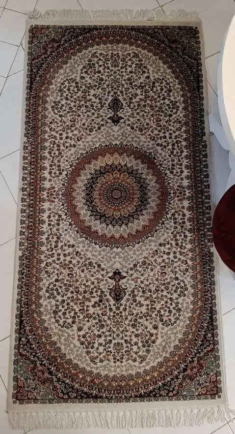 فرش|فرش|پردیس, فاز ۴|دیوار