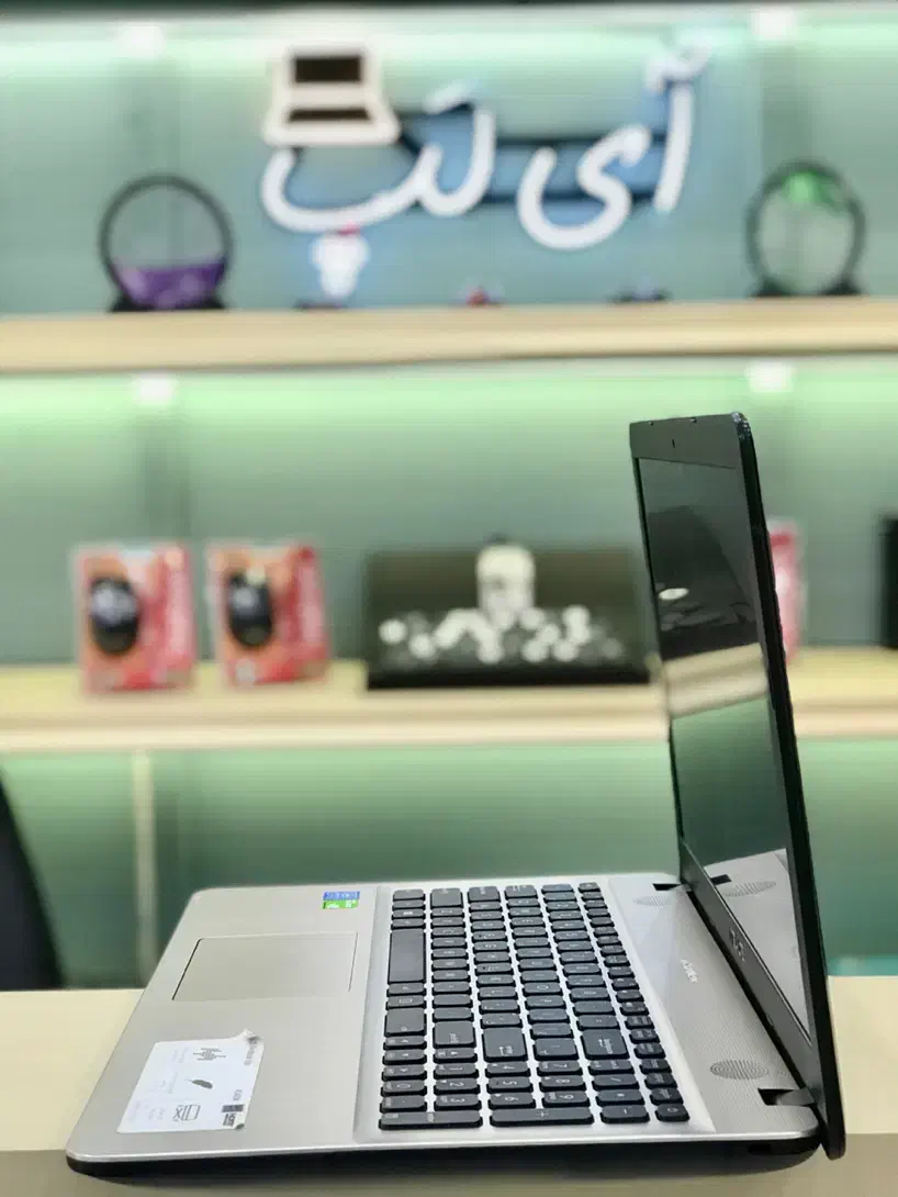 لپتاپ ایسوز اقتصادی با ۲ گیگ گرافیک|رایانه همراه|قم, صفائیه|دیوار