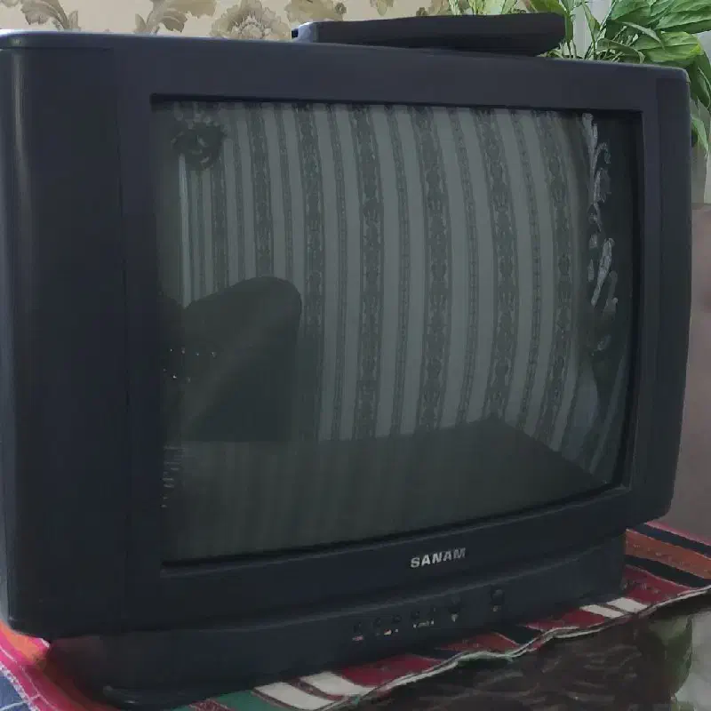 تلوزیون 21 اینچ صنام|تلویزیون و پروژکتور|تبریز, |دیوار