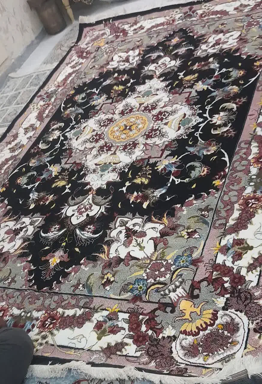 فرش نو|فرش|گلستان (تهران), |دیوار