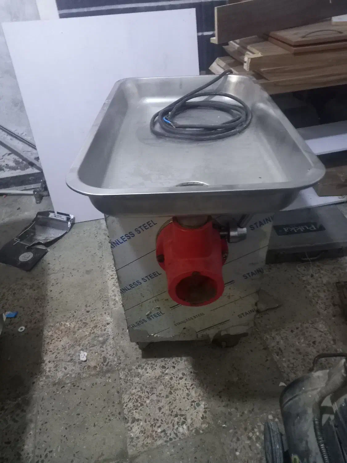 چرخگوشت صنعتی .اسلایسر.صندلی .سرخکن ۸لیتری|کافی‌شاپ و رستوران|اهواز, شریعتی جنوبی|دیوار