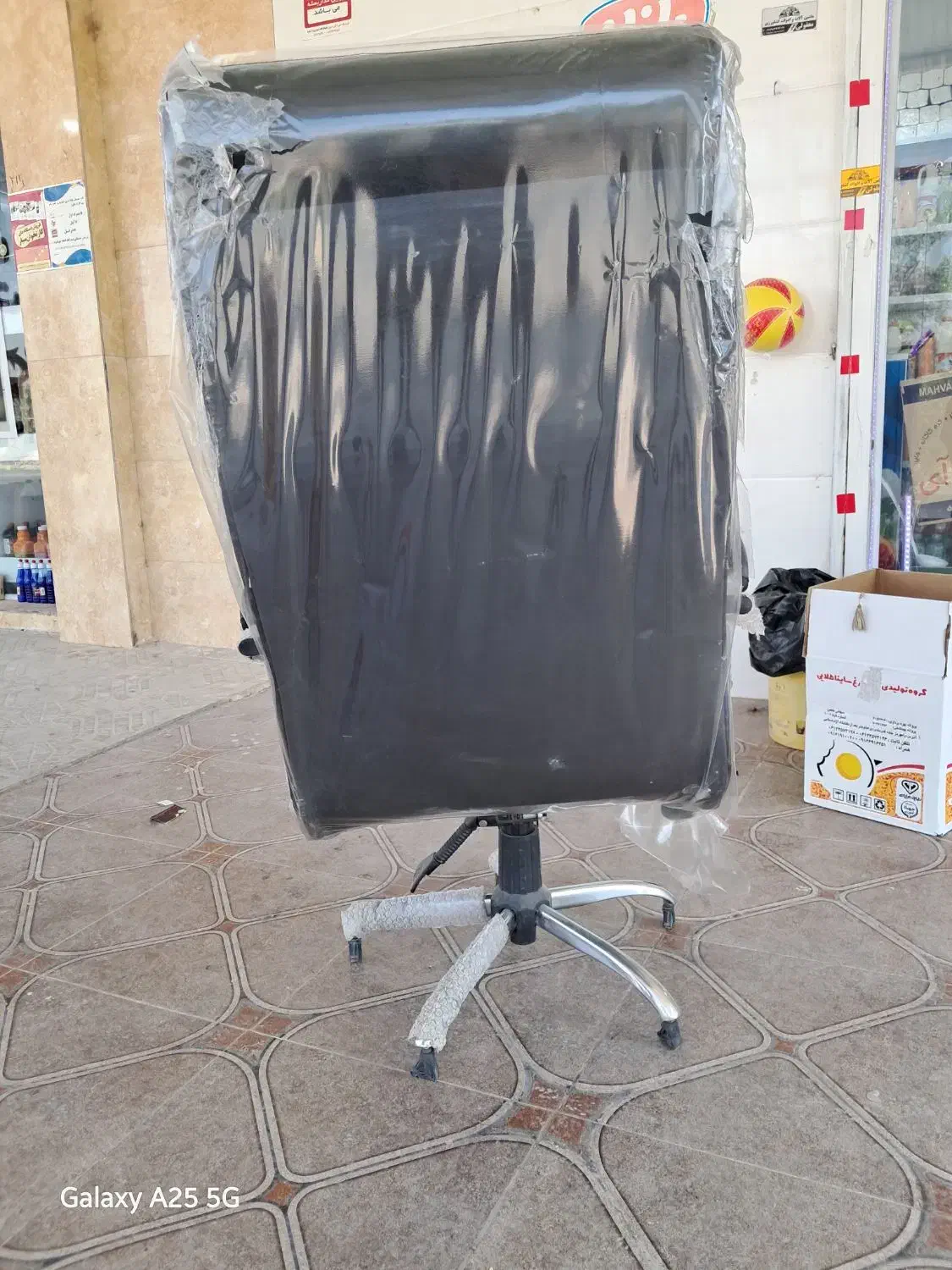 صندلی نو کم کارکرد قیمت مناسب|صندلی و نیمکت|بهبهان, |دیوار