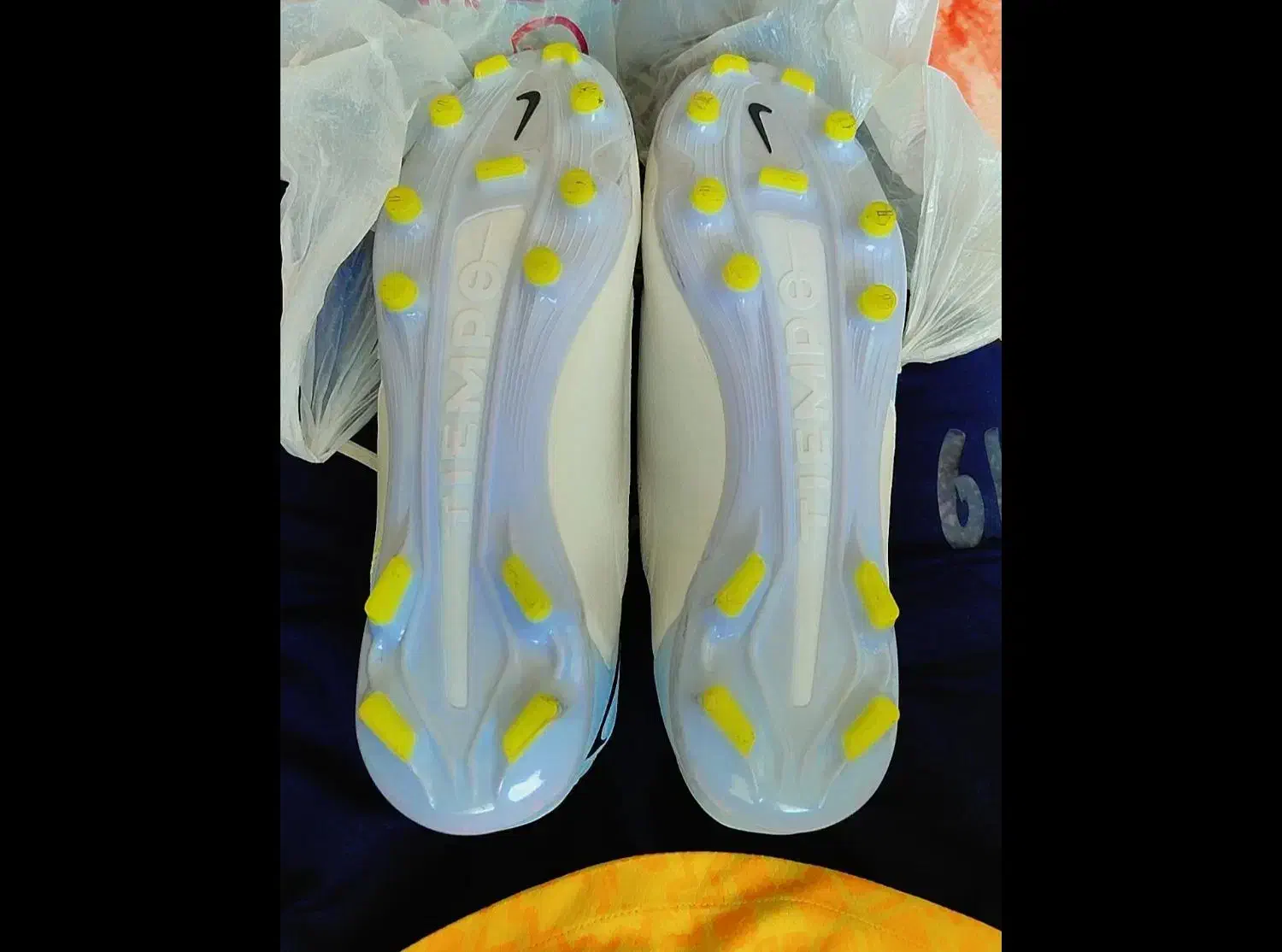 کفش نایک تمپو|کیف، کفش، کمربند|اصفهان, بهارستان|دیوار