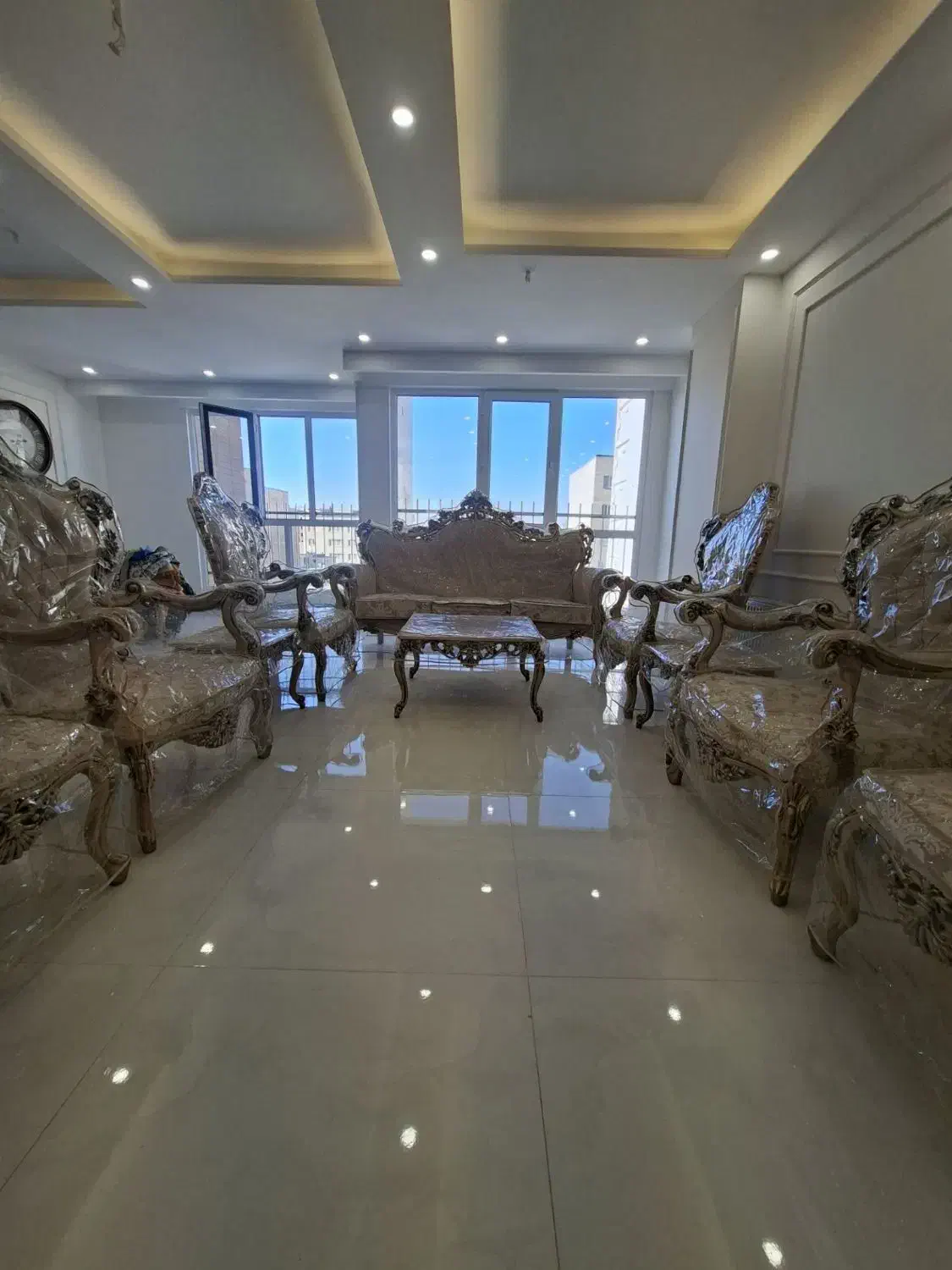 مبل 9نفره سلطنتی درحد|مبلمان خانگی و میز عسلی|همدان, |دیوار