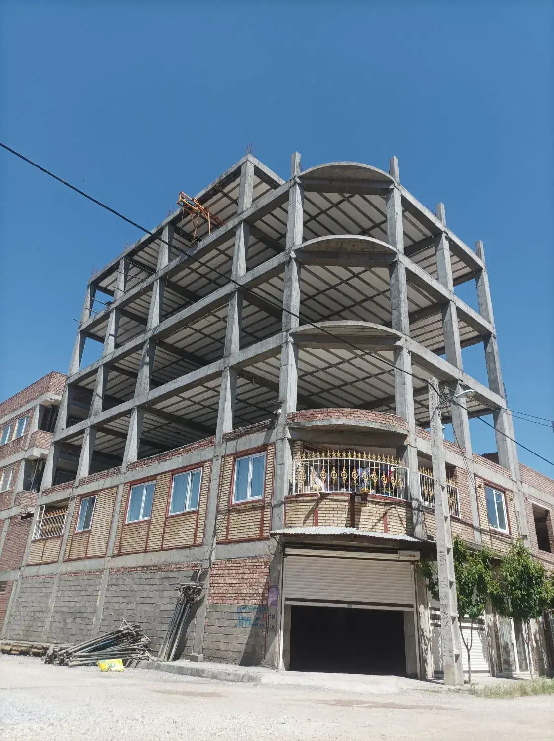 اجرای سازه های بتنی و آرماتور بندی با اکیپ مجرب|خدمات پیشه و مهارت|میاندوآب, |دیوار