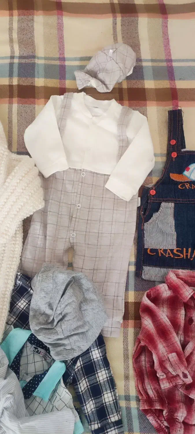 لباس بچه (پسر)|کفش و لباس بچه|قم, باسکول|دیوار