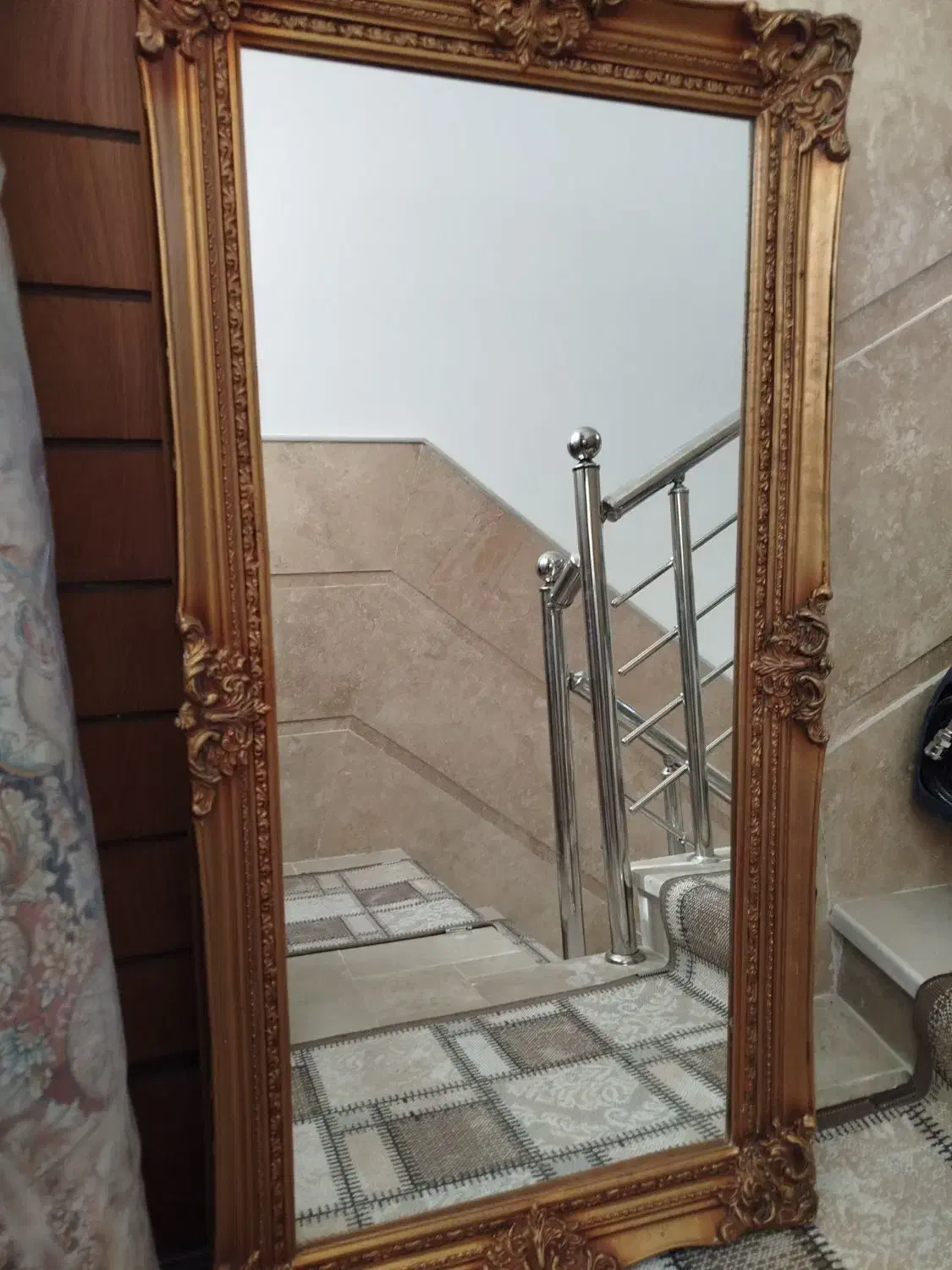 آینه قاب شده زیباوجنس آیینه بسیارخوب|آینه|قم, باجک سه|دیوار