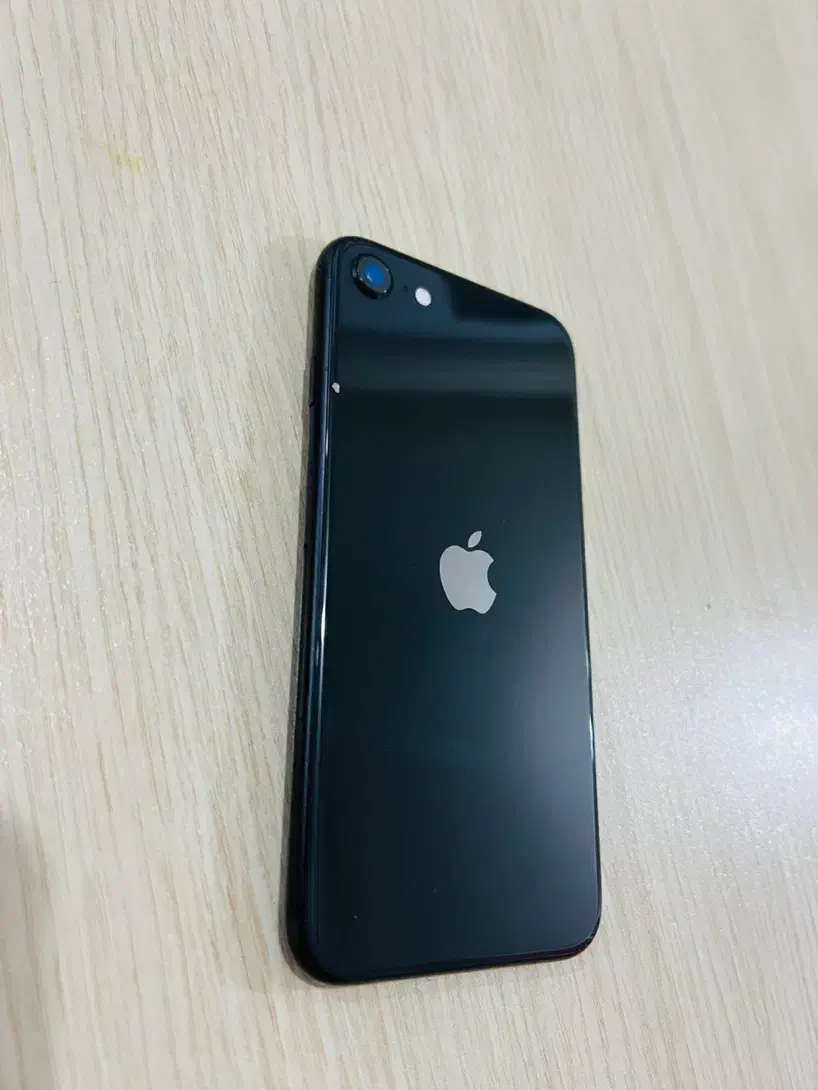 IPhone SE 2020 128gig|موبایل|تهران, جنت‌آباد شمالی|دیوار