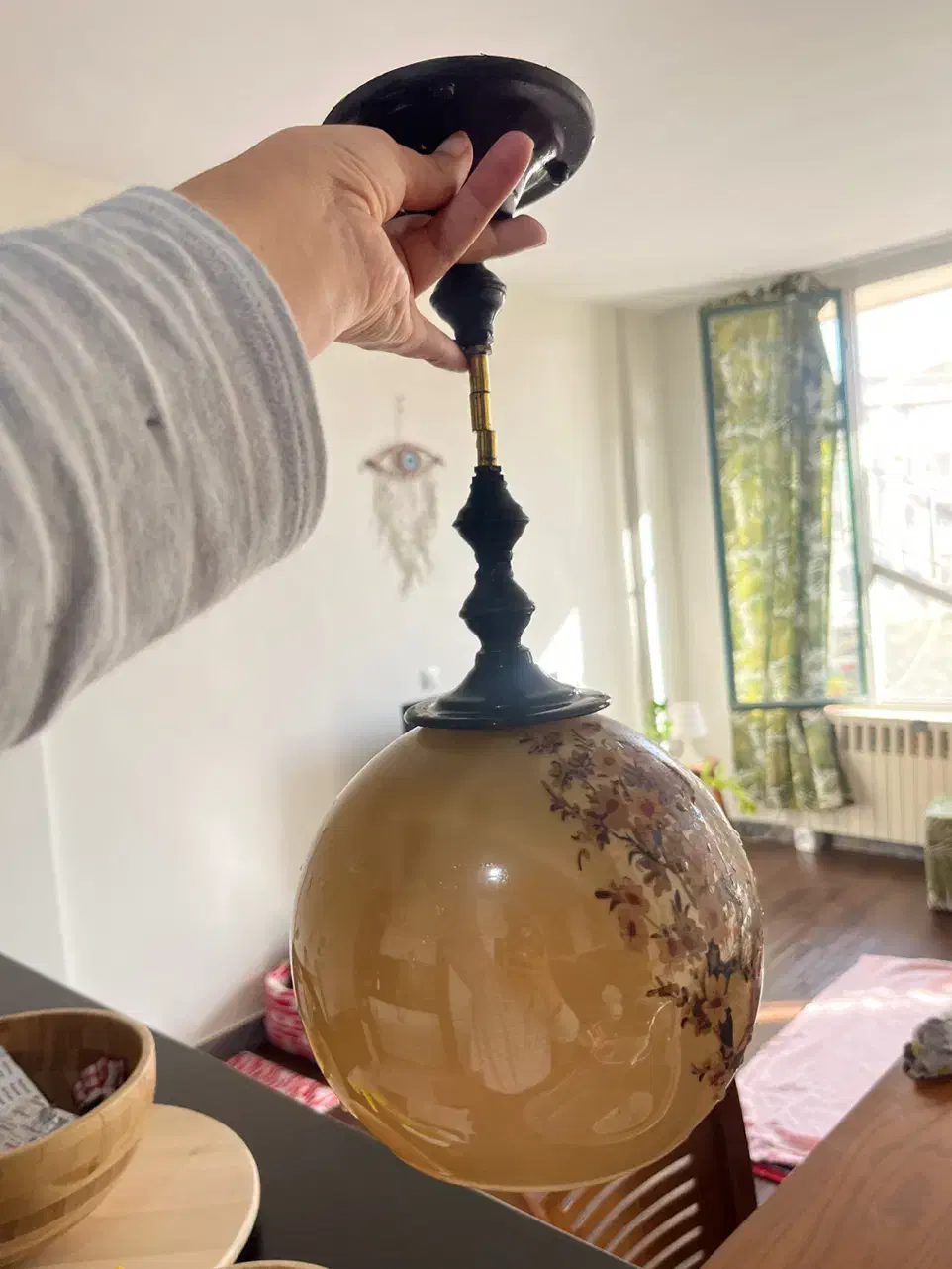 لوستر تکشاخه با حباب بسیار تمیز|لوستر و چراغ آویز|کرج, شهرک جهاننما|دیوار