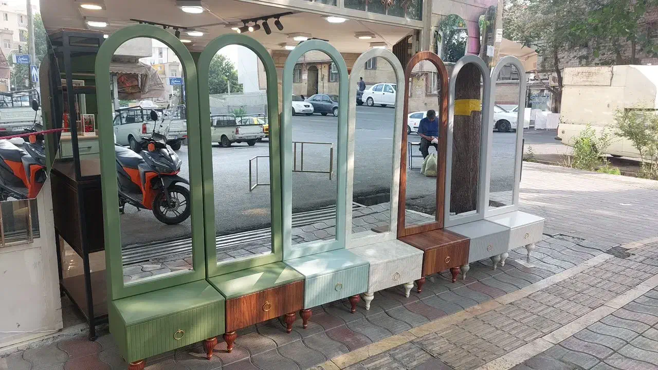 فروش آینه رافائل کشودار با قیمت استثنایی ۳۹۵۰|آینه|رشت, رودبارتان|دیوار