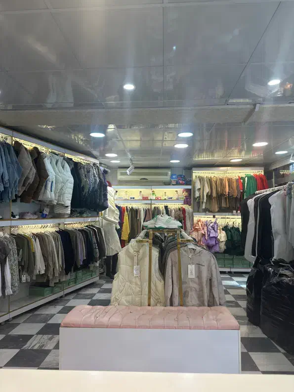 فروشنده مجرد خانم فروشگاه بچه گانه|استخدام بازاریابی و فروش|ورامین, ورامین|دیوار