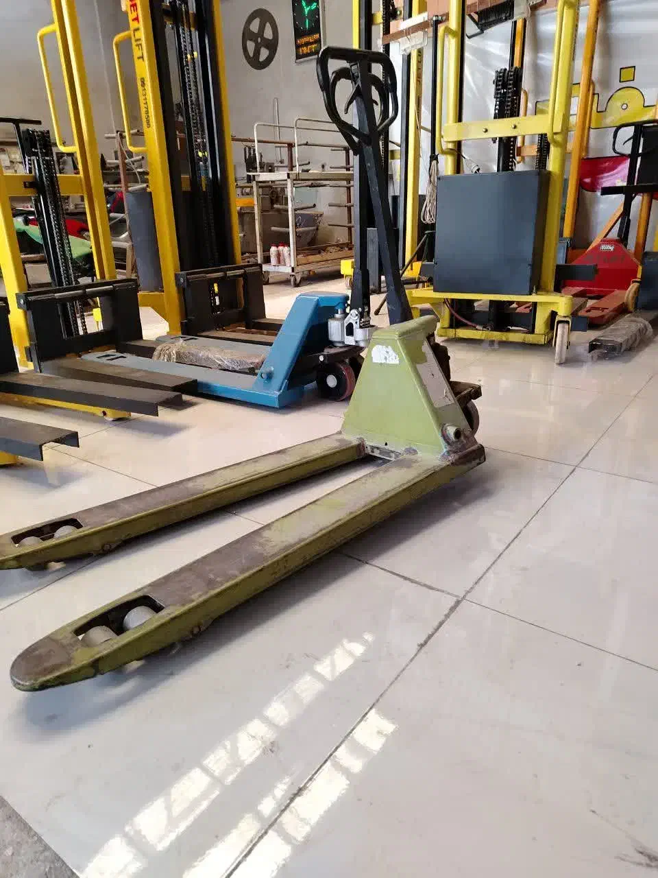 فروش و تعمیر جک پالت|ماشین‌آلات صنعتی|نجف‌آباد, کشاورز|دیوار