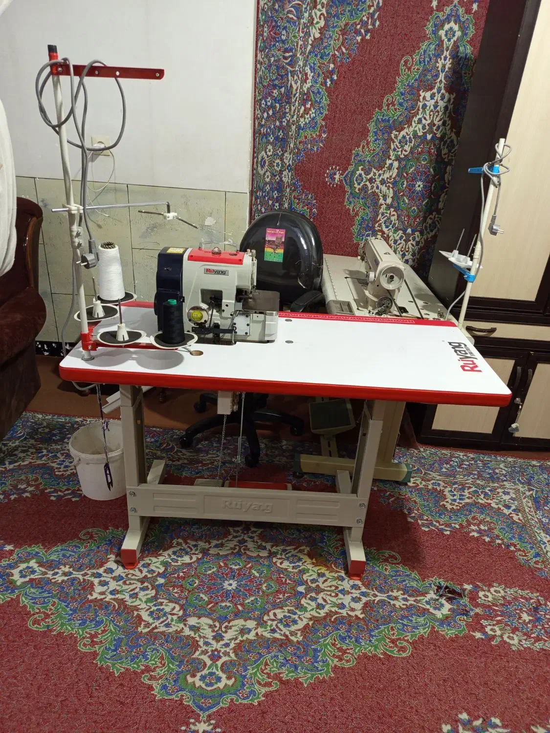 ۲ عدد چرخ خیاطی|چرخ خیاطی و ریسندگی|گرگان, |دیوار