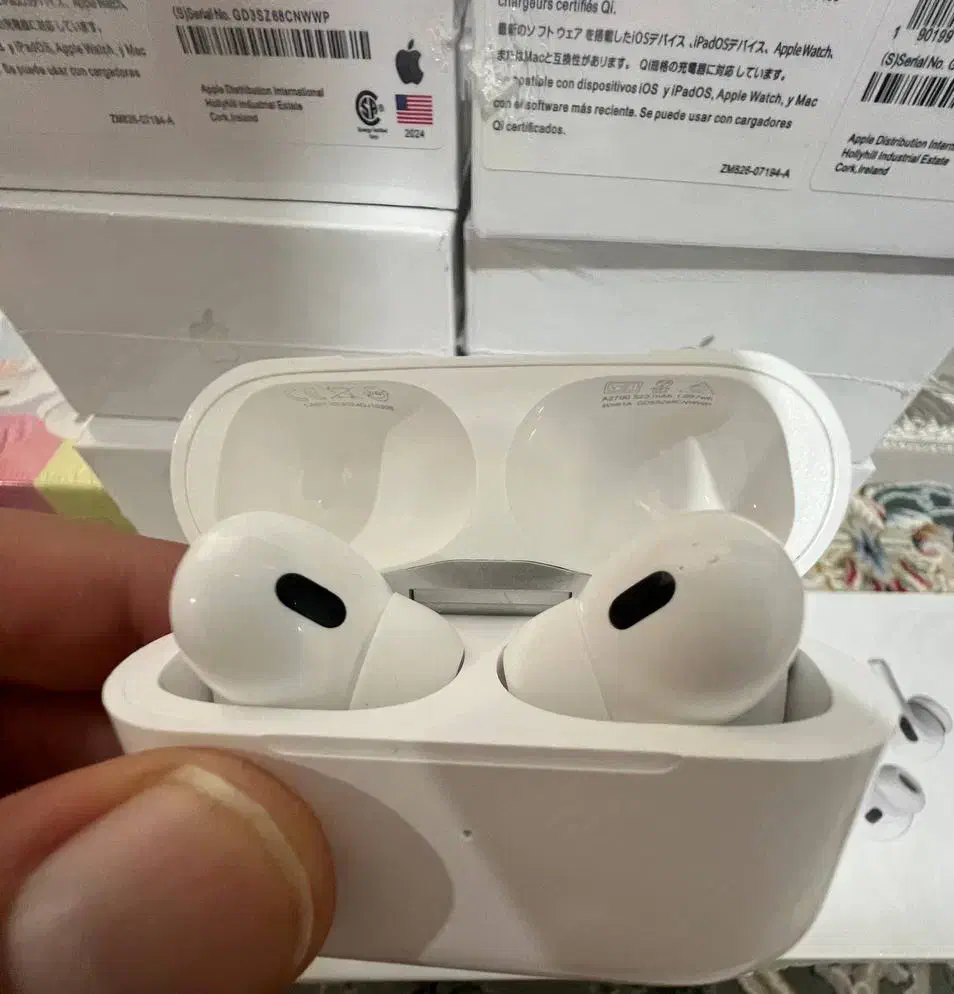 ایرپاد از ۵۰۰هزار تا ۱۸۰۰باکیفیت خوب|لوازم جانبی موبایل و تبلت|سنندج, |دیوار