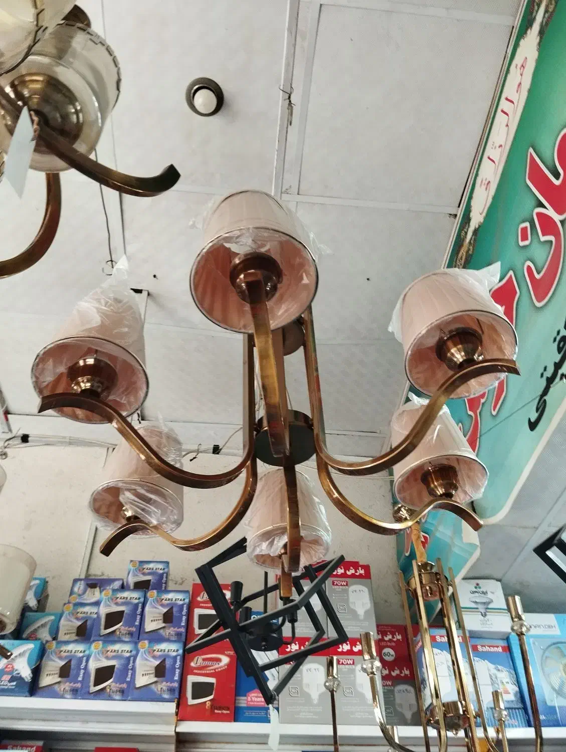 لوستر ۶ شعله|لوستر و چراغ آویز|مشهد, شهید مطهری|دیوار