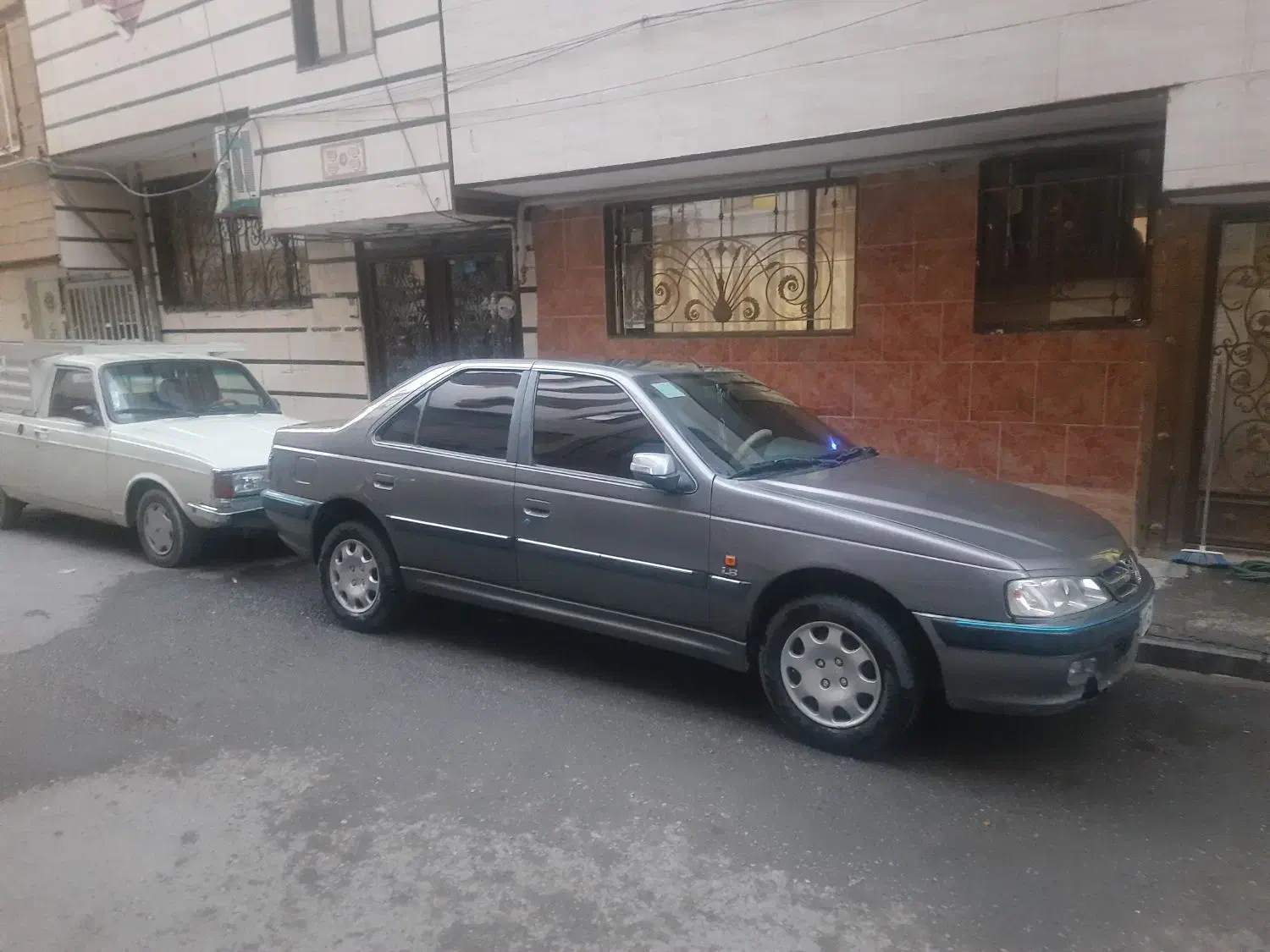 فروشی|خودرو سواری و وانت|نسیم‌شهر, |دیوار