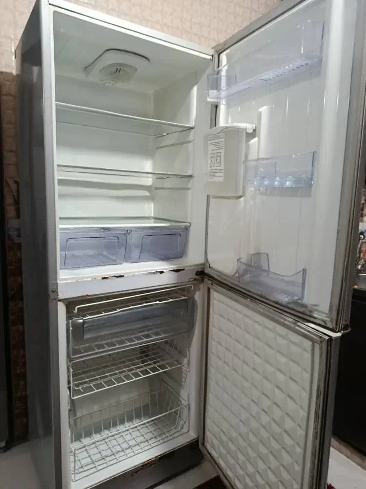 یخچال سیلور بدون برف|یخچال و فریزر|ساری, |دیوار