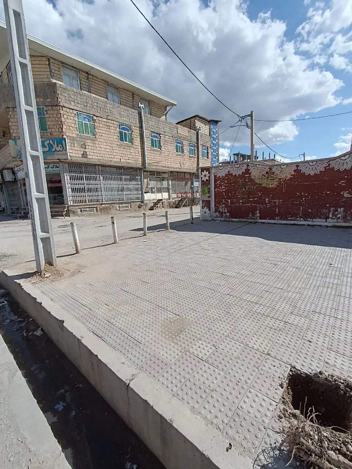 اجاره زیرزمینی جنب آموزش و پرورش|اجارهٔ خانه و ویلا|لردگان, |دیوار