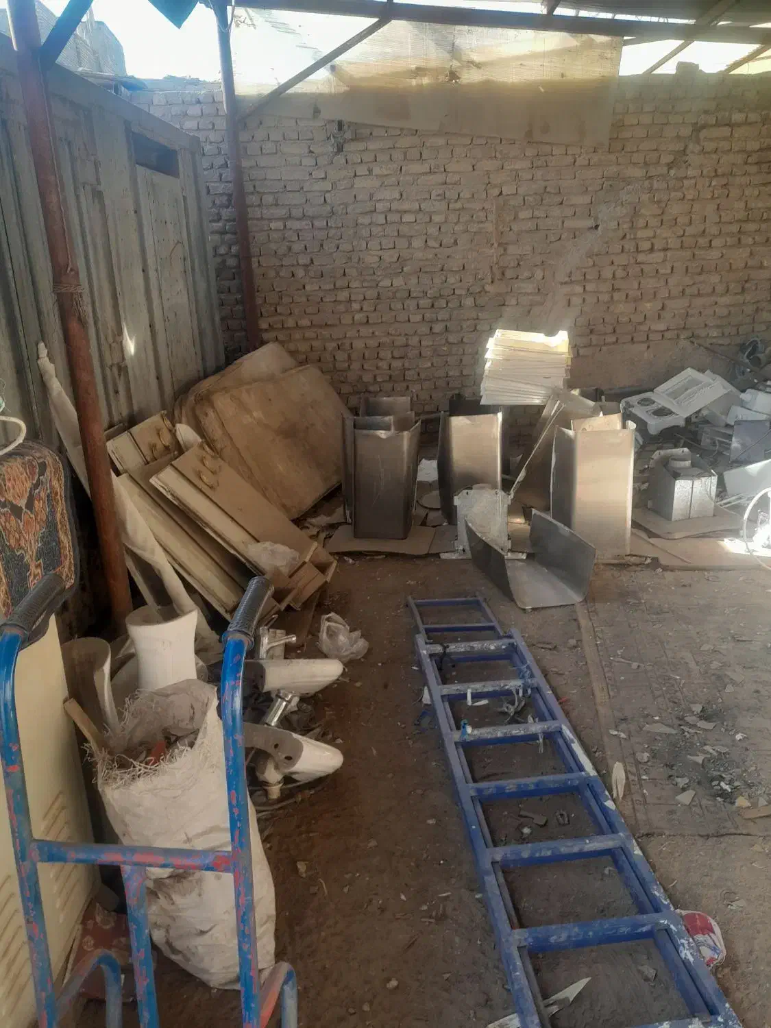 خرید ضایعات آهن چدن مس برنج وغیر سراسر مشهد مقدس|عمده‌فروشی|مشهد, عنصری|دیوار