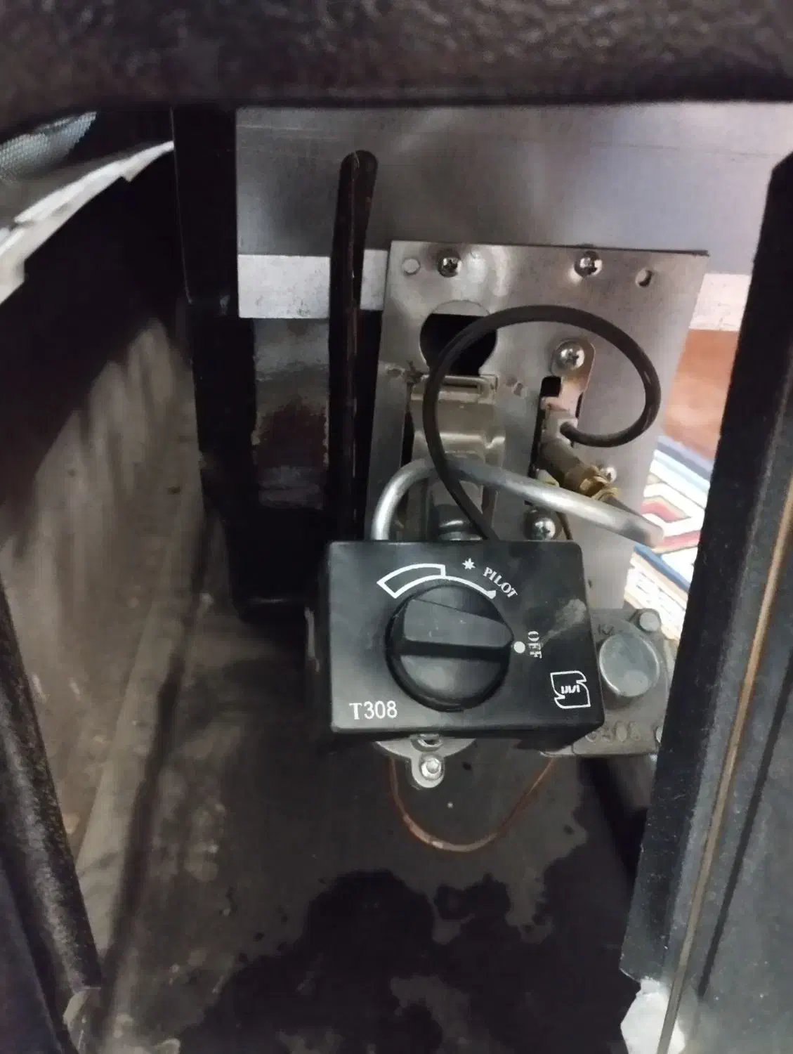 شومینه|بخاری، هیتر، شومینه|خاش, |دیوار