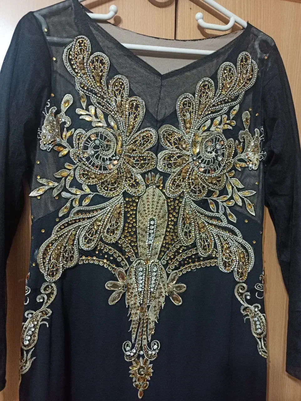 پوشاک|لباس|رشت, کوی مهر|دیوار