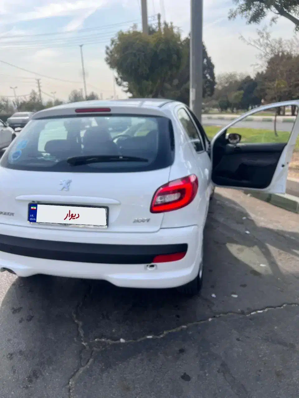 خودرو ۲۰۷ سفید سقف فلز مدل ۱۴۰۳|خودرو سواری و وانت|هشتگرد, هشتگرد قدیم|دیوار