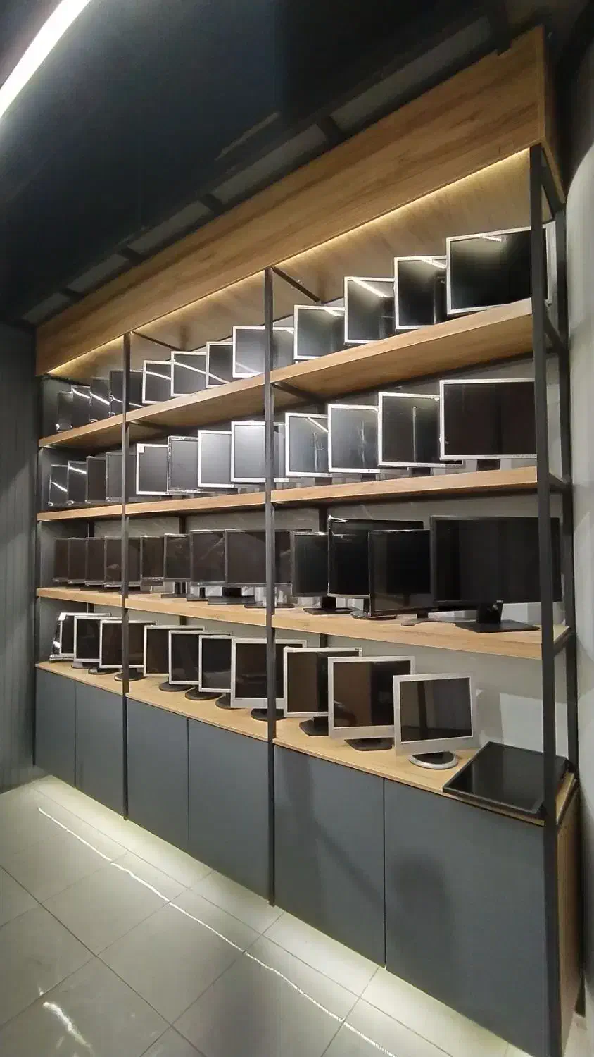 مانیتور 19 اینچ استوک wide الجی|قطعات و لوازم جانبی رایانه|بجنورد, |دیوار